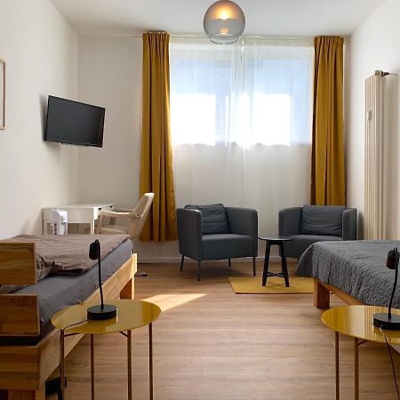 Alles Komplett - 2 Schlafzimmer, Grosse Kueche, Bad Keulen Buitenkant foto
