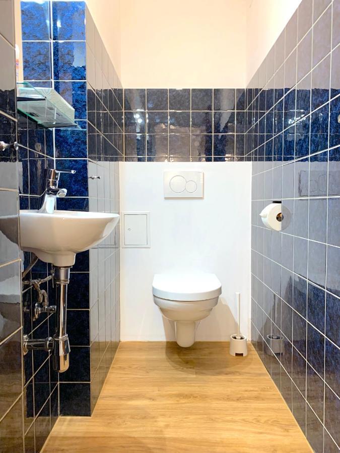 Alles Komplett - 2 Schlafzimmer, Grosse Kueche, Bad Keulen Buitenkant foto